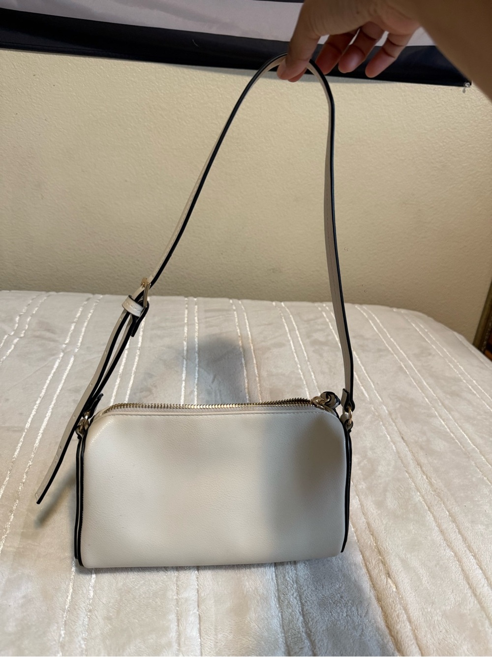 H&M Cream Shoulder Bag with Black Trim